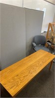 Office chair, 2 dividers, wood desk