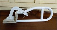 Bathtub rail clamp