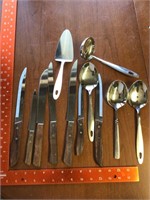 Kitchen knives & serving utensils
