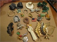 Huge Lot of Costume Brooches & Pins