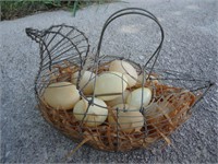 Wire Chicken with eggs