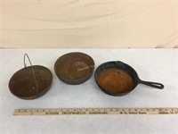 Cast iron pieces - bowls, skillet