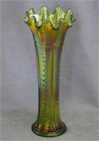 Drapery Variant 9" vase - green