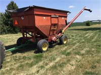 John Deere gear seed wagon, auger