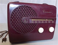 Vintage Emerson Bakelite Radio