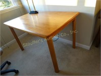 Wood desk 4'W