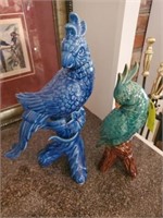 2 PORCELAIN MACAWS AND PLATE