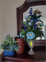 3 VASES WITH ARTIFICIAL FLOWERS