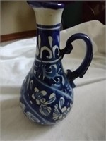 Vtg 10" Blue and White Vase