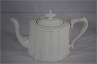 Godinger & Co teapot 5"H