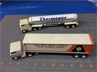 2 Winross semi tractor trailers, 1/64 scale