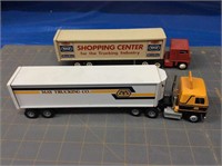 2 Winross semi tractor trailers, 1/64 scale