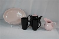Teapot 7",large creamer, 2 mugs and