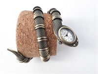 GEEKTHINK - Quartz Watch Snake Shaped Bracelet