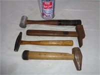 4 différents marteaux