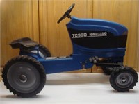 FORD TC33D New Holland Pedal Tractor