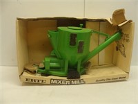 ERTL Green Mixer Mill