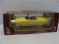 ROAD LEGENDS Yellow Ford 1955 Thunderbird