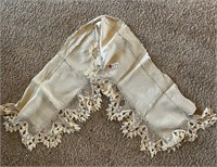 ANTIQUE PIANO SCARF 56"Wx7"D - Not Incl. Lace