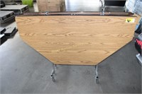 Folding table 60"