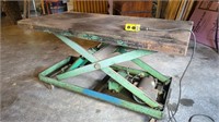 32"x66" Hydraulic Lift Table