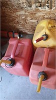 3 gas cans