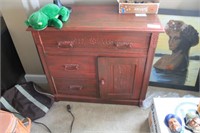 NIce Red Wash Stand