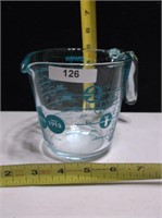 PYREX  GLASS MEASURING CUP