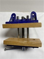 Central Forge Carpenters Wood Vise with clamp
