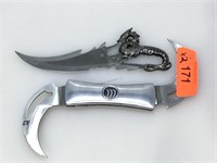 Pair of fantasy knives, approx 8 inches long