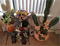 211- Large Lot Of Southwest Style Decor & Flowers