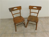 Set of 4 Wood Dinette Chairs