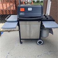 Weber Genesis Silver, With 20Lb Propane Tank