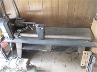 CENTRAL MACHINERY WOOD LATHE