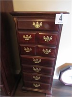 Sumter (7) Drawer Lingerie Chest