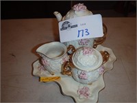 TEA SET CREAM AND PINK IN COLOR 4 PIECES