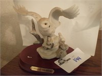 WELLINNGTON COLLECTION SNOWY WHITE OWL