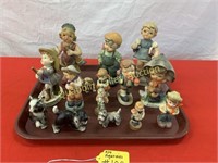 TRAY LOT OF FIGURINES