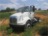 2003 International 8600 4X2 S/A Road Tractor,