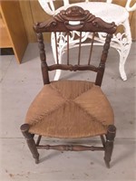 EARLY CHILDS CHAIR