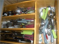 Contents of Drawer-Flatware