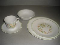 Corelle Dishes-Service for 6 Plus Extras