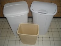 Plastic Kitchen Trash Cans (3)