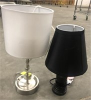 PAIR OF ASSORTED LAMPS