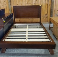 QUEEN BED; HEADBOARD, FOOT BOARD AND RAILS