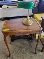 MAPLE CARVED FRONT FOYER TABLE, LIBRARY LAMP