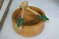 Wood Salad Bowl with Wood Frog Carved Utensils