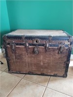 Antique trunk 32w 23h 20depth