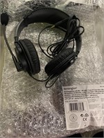 Hi-Fi Headphones with mic- 6ft cable