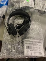 Hi-Fi Headphones with mic- 6ft cable